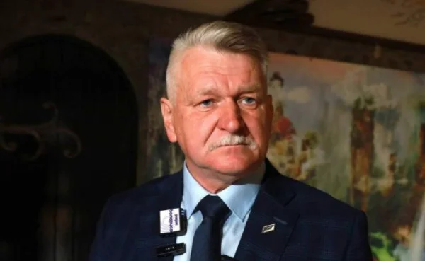 «Не все мы подлы»: польский политик отправил гумпомощь русским бойцам Польша, СВО, гуманитарная помощь, политика, Кшиштоф Толвиньский