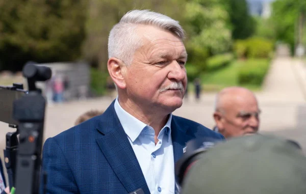 «Не все мы подлы»: польский политик отправил гумпомощь русским бойцам Польша, СВО, гуманитарная помощь, политика, Кшиштоф Толвиньский