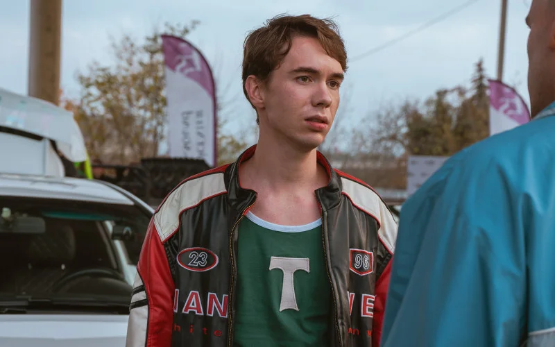 «Суета»: бабки, банки и два таза — рецензия на криминальный сериал
