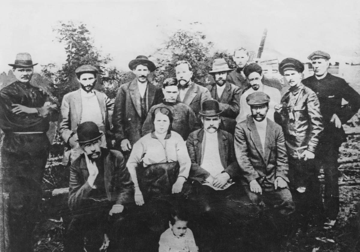Каким был молодой Сталин: 15 редких фото, о которых молчат учебники истории Каким был молодой Сталин: 15 редких фото, о которых молчат учебники истории Сталин, история, ретро-фото, СССР, революция