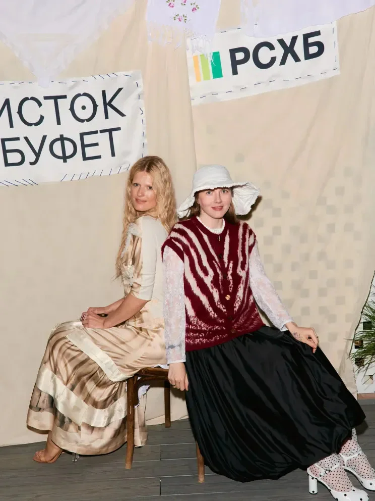 Эрнст, Кищук и Листов на открытии веранды в ДК Исток Эрнст, Кищук и Листов на открытии веранды в ДК Исток светская хроника, вечеринка, звезды, Эрнст, Кищук, ДК Исток