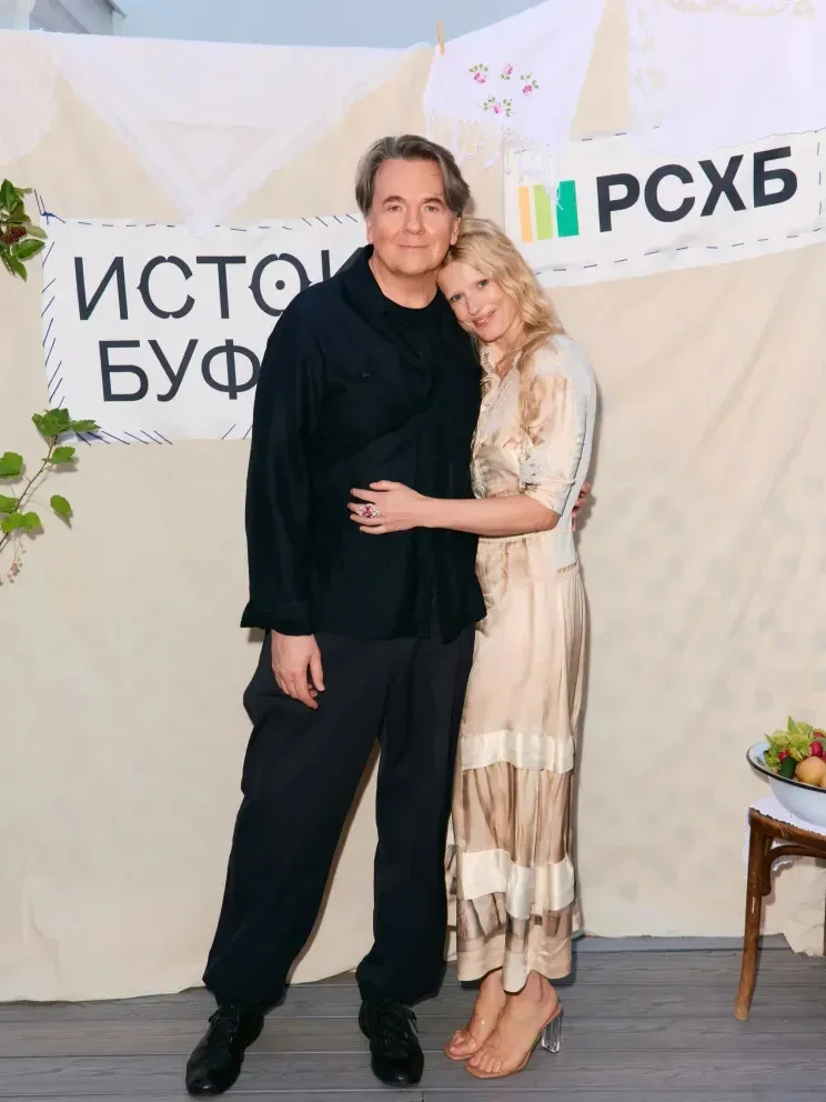 Эрнст, Кищук и Листов на открытии веранды в ДК Исток Эрнст, Кищук и Листов на открытии веранды в ДК Исток светская хроника, вечеринка, звезды, Эрнст, Кищук, ДК Исток