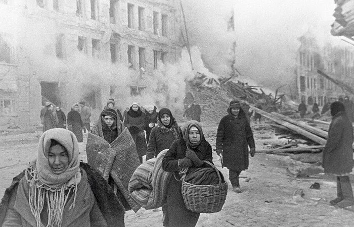 Преступный синдикат войны: как бандиты грабили и убивали в тылу, пока страна воевала Преступный синдикат войны: как бандиты грабили и убивали в тылу, пока страна воевала Великая Отечественная война, бандитизм, НКВД, история СССР, криминал, блокада Ленинграда, дезертиры, ОПГ