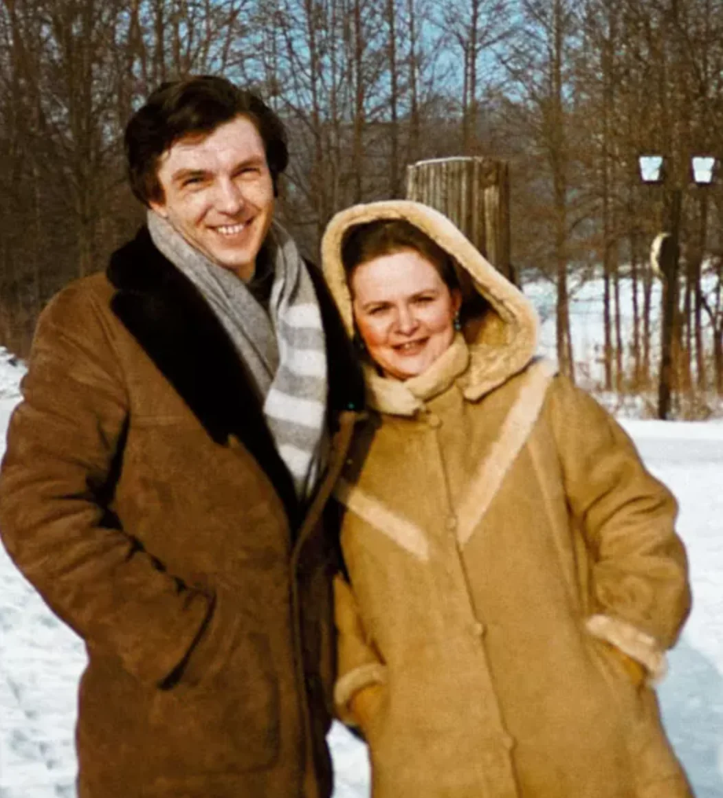 Ушла вслед за мужем: вдова Юрия Николаева умерла через 8 месяцев после его кончины Ушла вслед за мужем: вдова Юрия Николаева умерла через 8 месяцев после его кончины Юрий Николаев, Элеонора Николаева, смерть, вдова, любовь, история, телеведущий, семья, трагедия