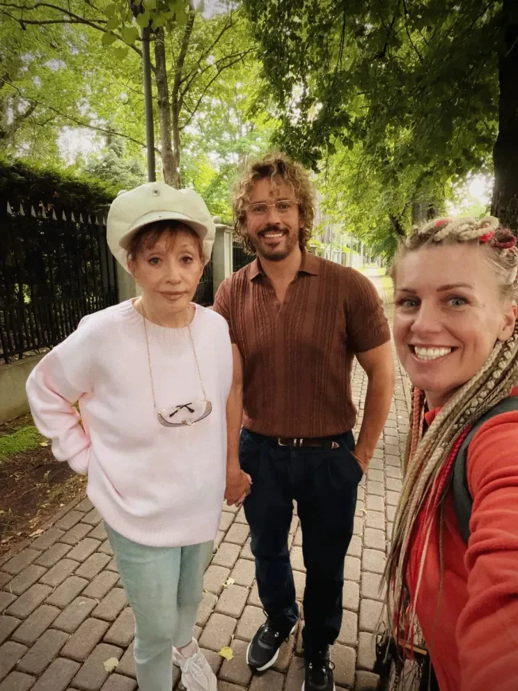 Алла Пугачева замечена на улицах Юрмалы без сопровождения мужа Алла Пугачева замечена на улицах Юрмалы без сопровождения мужа Алла Пугачева, Юрмала, фото, знаменитости, шоу-бизнес