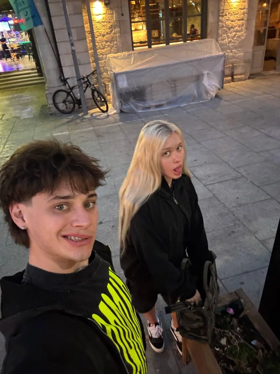 Свободна: звезда TikTok Лиза Лпшка рассталась с бойфрендом Свободна: звезда TikTok Лиза Лпшка рассталась с бойфрендом Лиза Лпшка, Roldozzzer, расставание, TikTok, блогеры, отношения, новости