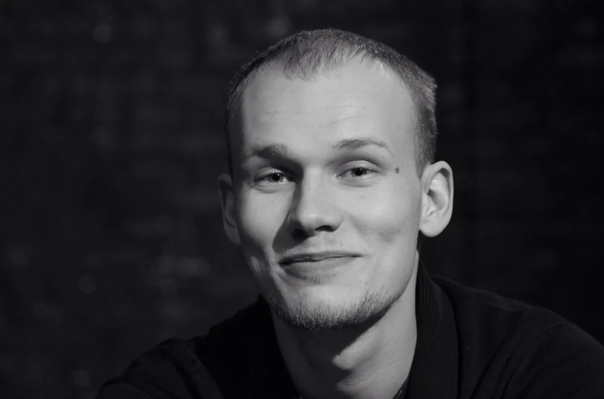 27-летний наследник: кем стал единственный сын звезды «Мажора» и «Тайн следствия» Дмитрий Поднозов, Владимир Поднозов, актер, театр, кино, смерть, наследник, биография