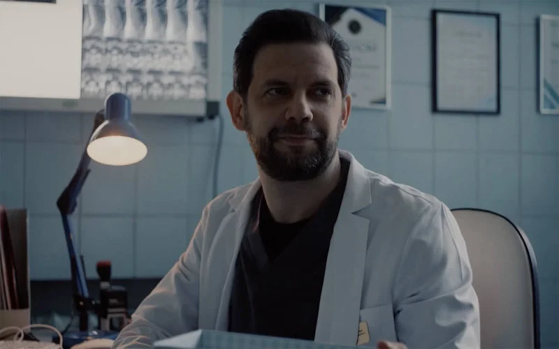 Гид по героям «Фейка»: кто из окружения Риты — сталкер? сериалы, Okko, Фейк, киберсталкинг, триллер