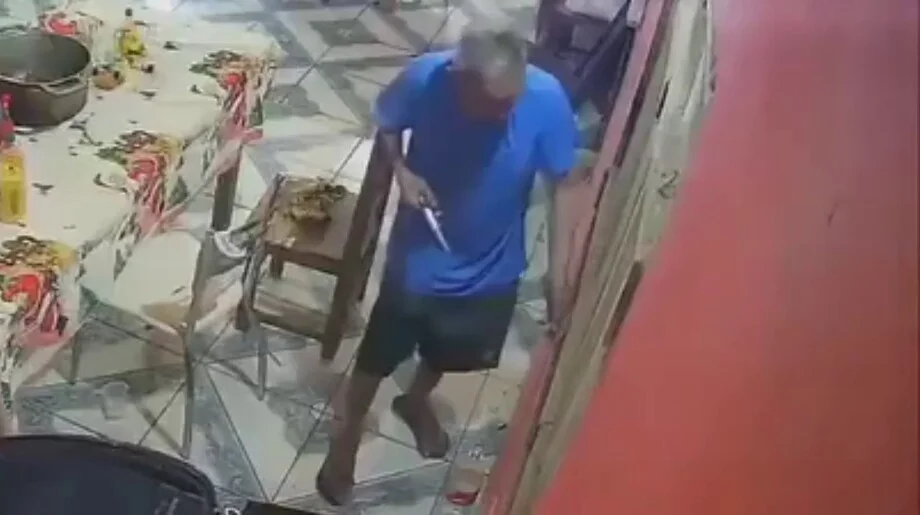 74-летний парагваец разогнал вооруженных грабителей выстрелами из револьвера