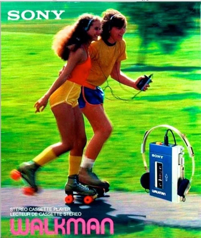 Миниатюрные кассетники: инженерные шедевры 80-х Sony Walkman, кассетный плеер, WM-10, Toshiba KT-AS10, Hitachi CP-88R, портативное аудио, 1980-е, автореверс