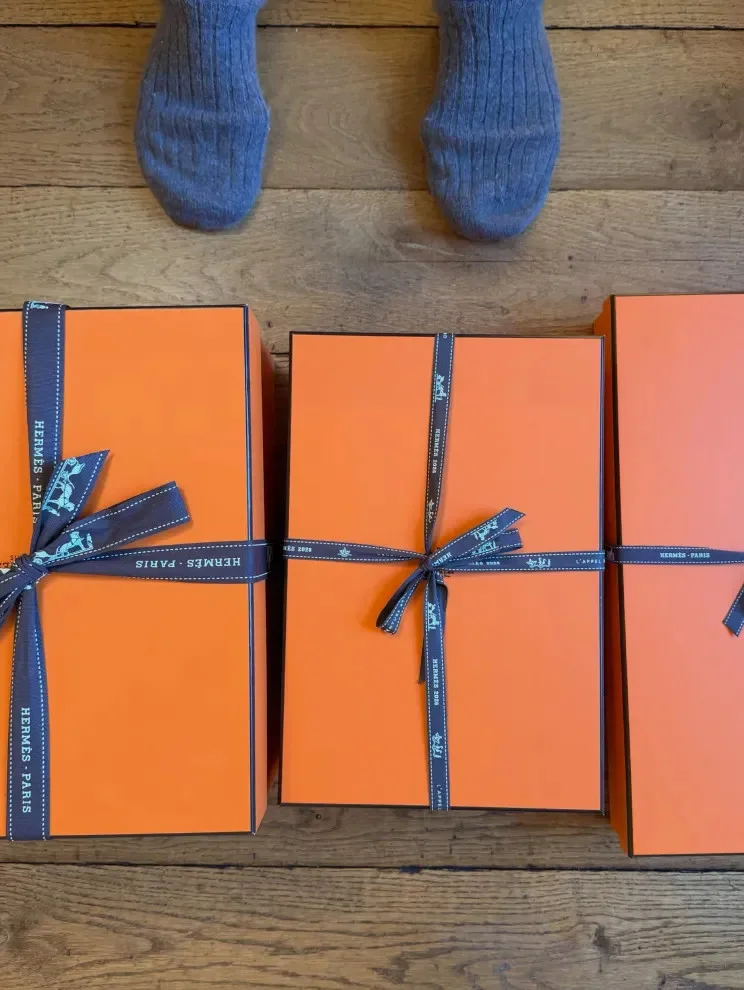 Отдых в Аквитании: Оболенцева с сыном и Hermes Надежда Оболенцева, отдых, Аквитания, знаменитости