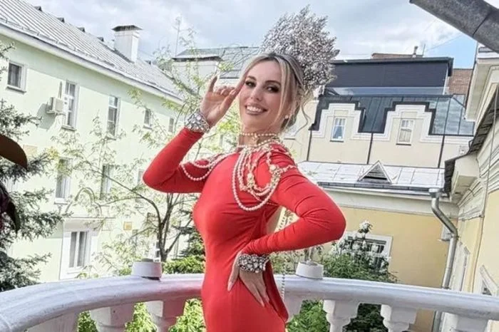 Мать четверых детей из Подмосковья стала самой красивой женщиной планеты Мать четверых детей из Подмосковья стала самой красивой женщиной планеты конкурс красоты, Mrs. Earth, Людмила, Видное, многодетная мать, победа, россиянка, Миссис Земля