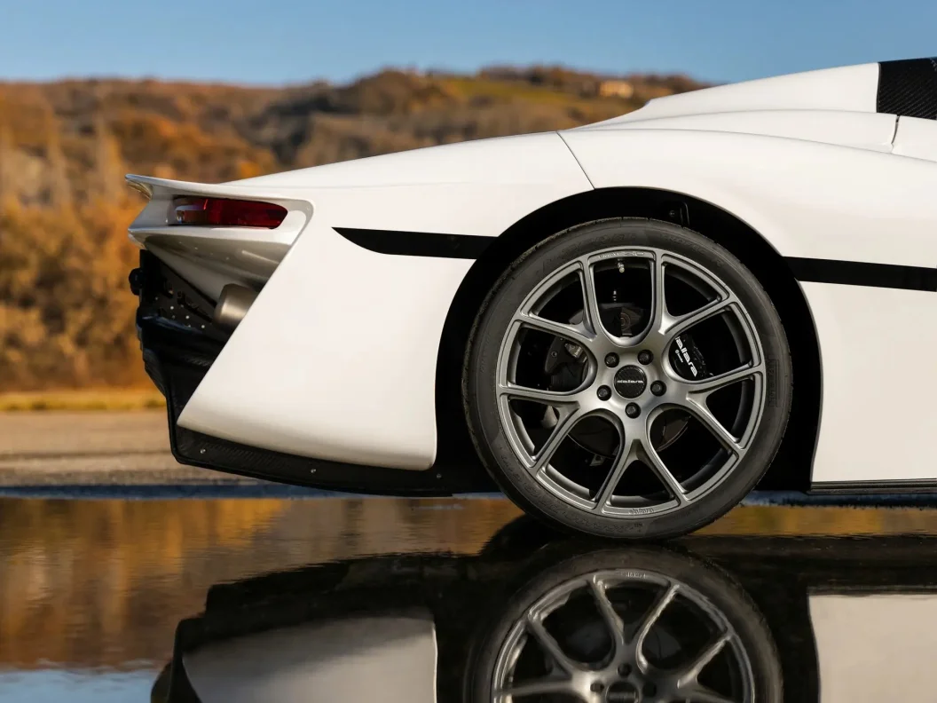 Спорткар-одиночка: Dallara MPS уходит с молотка Dallara, спорткар, аукцион, уникальный автомобиль, автоновости