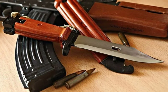 Зачем снайперу штык и при чём тут Женевская конвенция штык, история, оружие, Женевская конвенция, СВД, винтовка Мосина, штыковой бой, Суворов