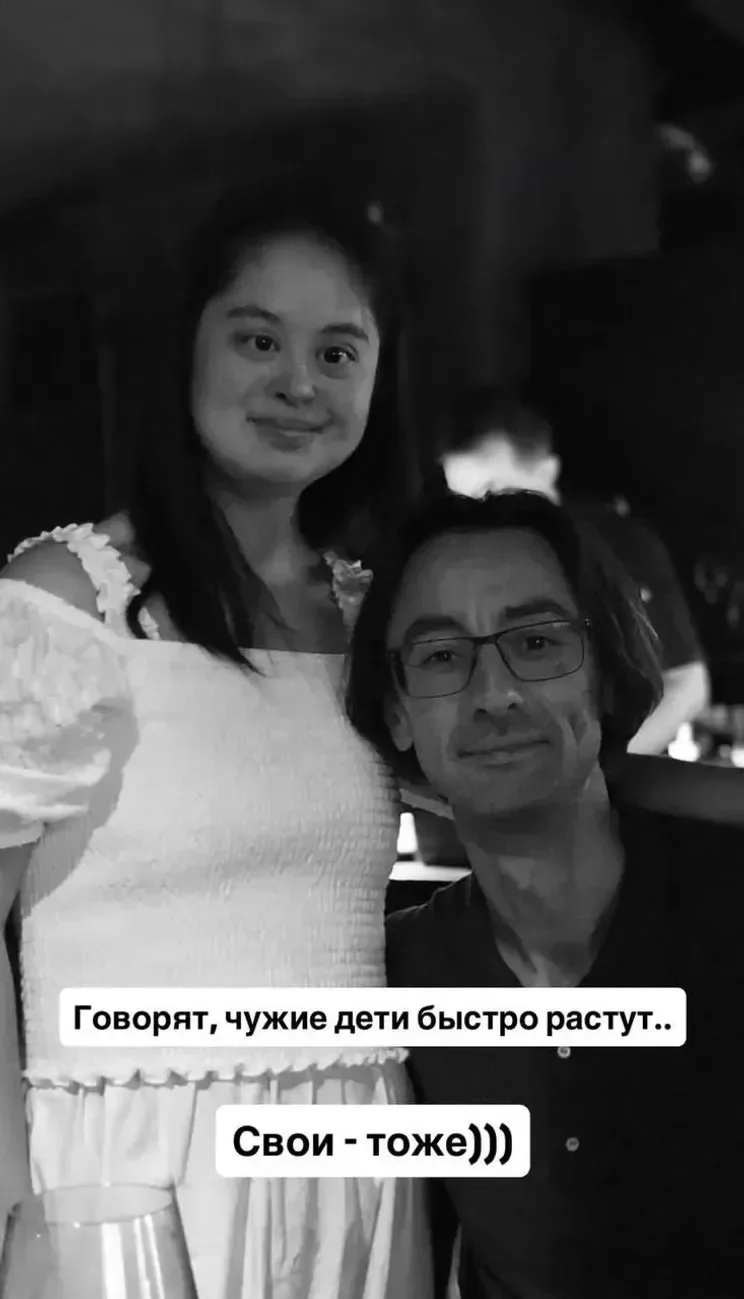 Ирина Хакамада показала редкое фото взрослых детей Ирина Хакамада, дети, семья, Даниил, Мария, синдром Дауна