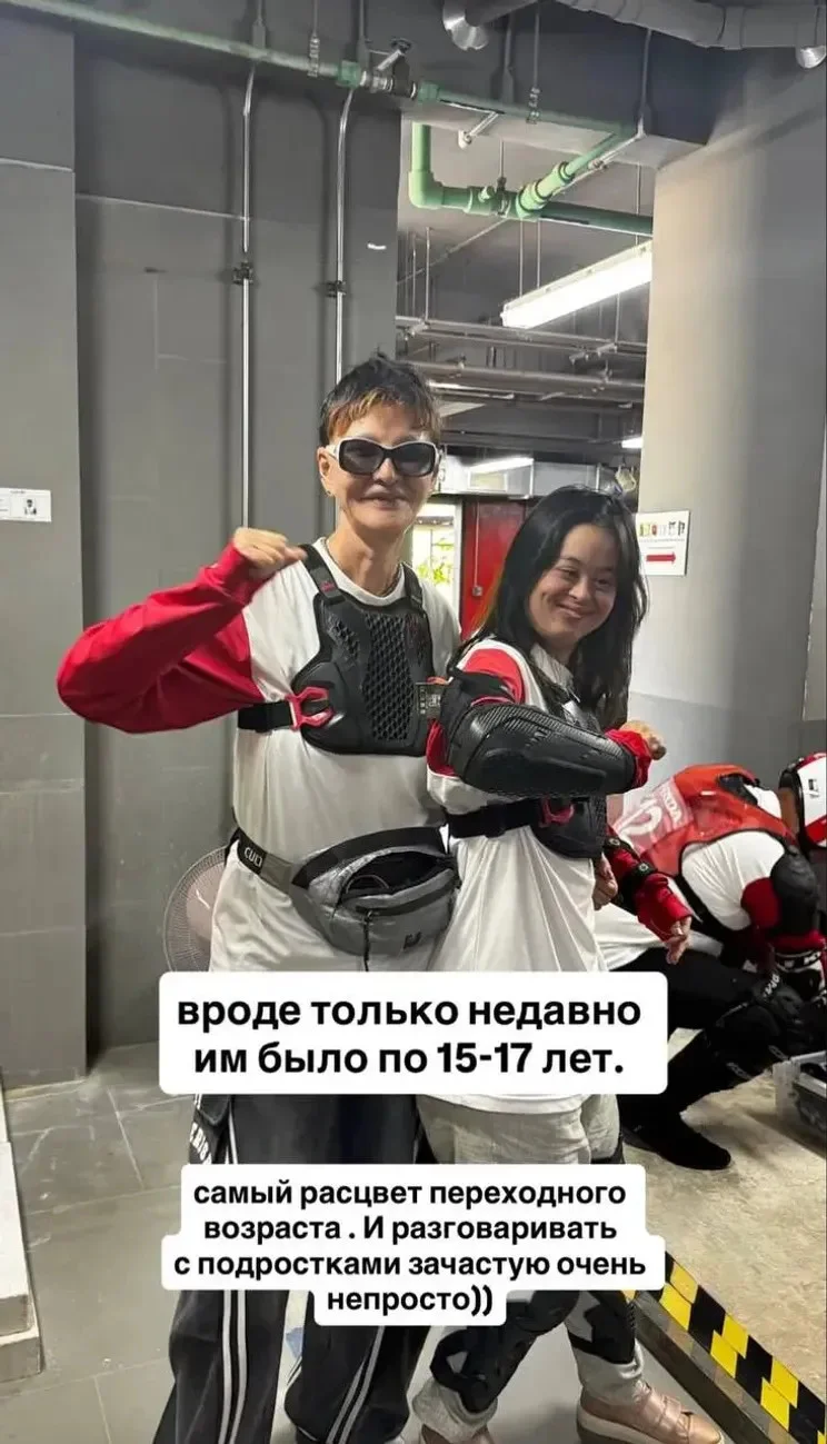 Ирина Хакамада показала редкое фото взрослых детей Ирина Хакамада, дети, семья, Даниил, Мария, синдром Дауна