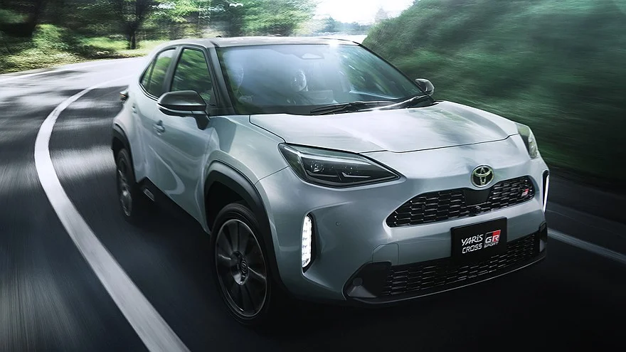 Toyota прокачала Yaris Cross GR Sport и добавила розетку в Harrier Toyota прокачала Yaris Cross GR Sport и добавила розетку в Harrier Toyota, Yaris Cross, Harrier, GR Sport, обновление, цены, Япония