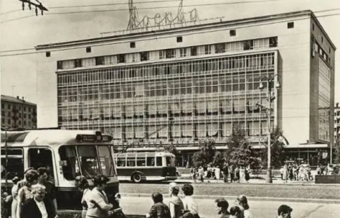 Директор-неприкосновенность: как глава «Москвы» провернула аферу на миллионы