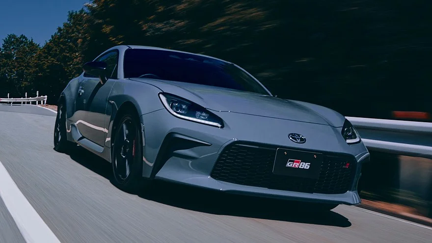 Обновлённая Toyota GR86: нюансы управления и свежий окрас Toyota, GR86, спорткар, обновление, Япония, цены