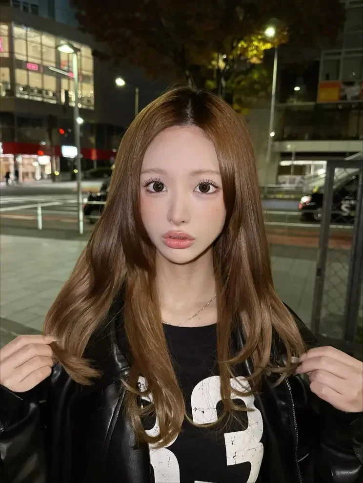 Трагедия в эфире: блогерша погибла из-за травли фанатов K-pop Трагедия в эфире: блогерша погибла из-за травли фанатов K-pop K-pop, трагедия, TikTok, интернет-травля, Enhypen, Мина Чан, Сеул, новости