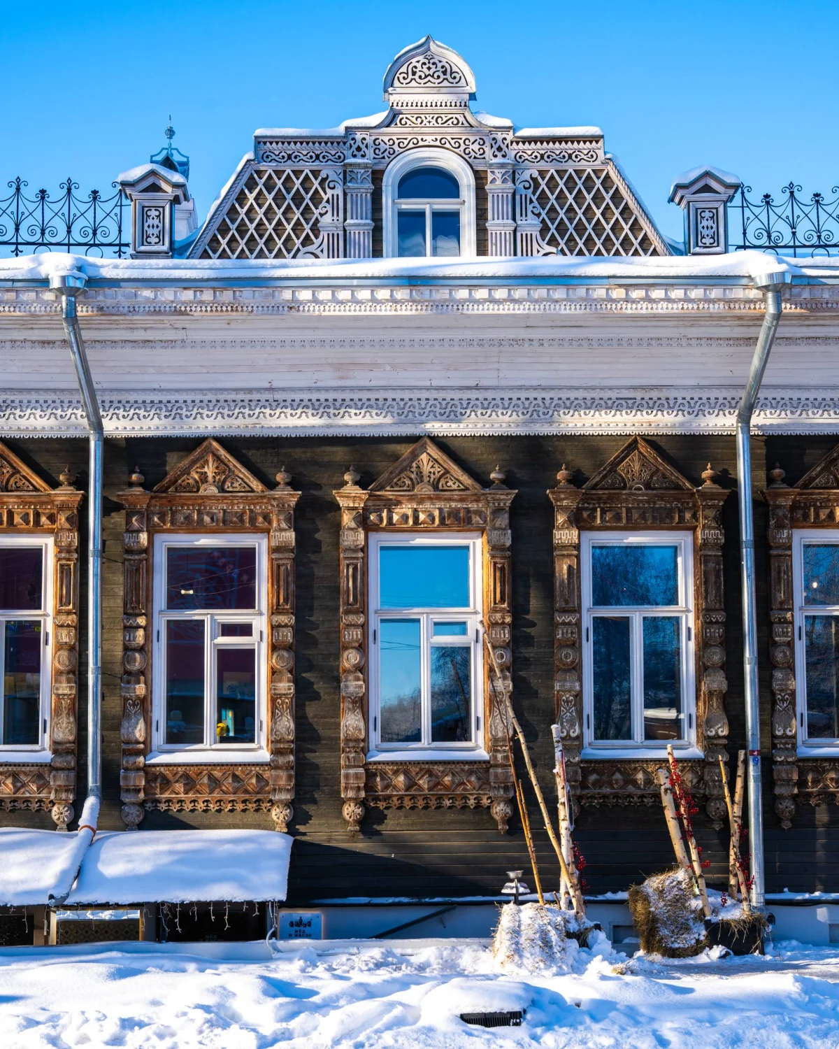 Резное чудо: самые красивые деревянные дома России Резное чудо: самые красивые деревянные дома России деревянное зодчество, архитектура, история, путешествия по России, резьба, памятники