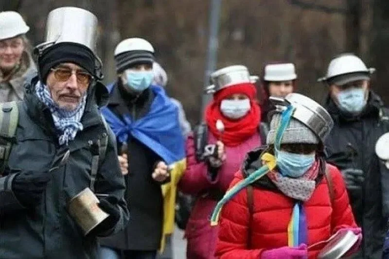 Троянский конь: как «Яблоко» готовило майдан под видом выборов политика, Россия, выборы, Верховный суд, Яблоко, Родина, цветная революция, иностранное вмешательство, финансирование, ChatGPT, спецслужбы, Элла Памфилова, ЦИК, экстремизм, ЛГБТ, майдан