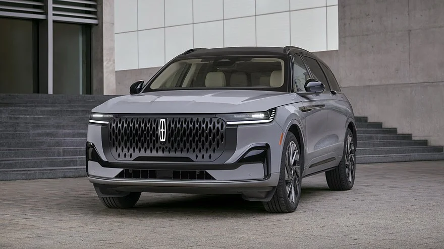 Lincoln Nautilus обновился: новый «гриль» и прежние моторы Lincoln, Nautilus, рестайлинг, кроссовер, новинка, 2027