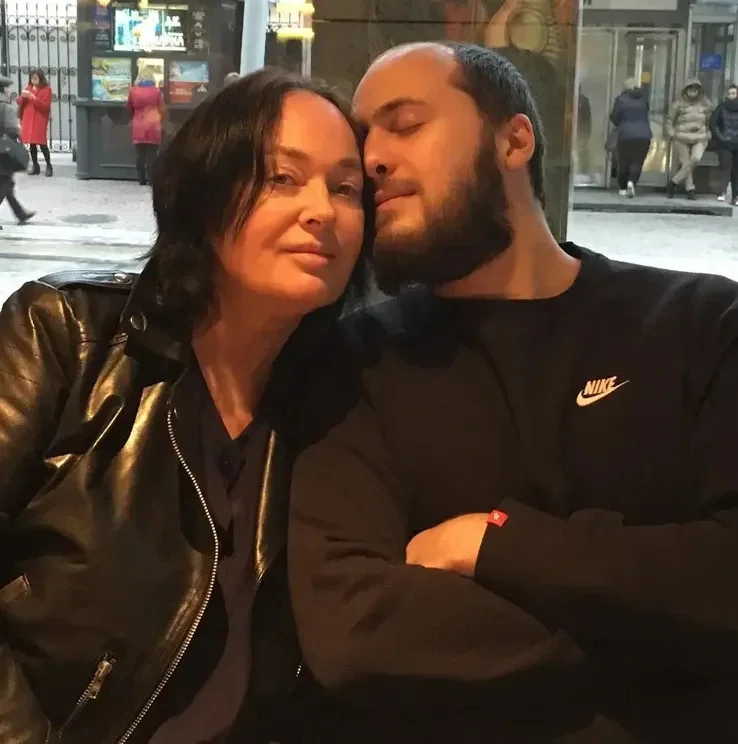 «Я вся в изъянах»: Гузеева ответила критикам и показала фото с дочерью Лариса Гузеева, знаменитости, шоу-бизнес, семья