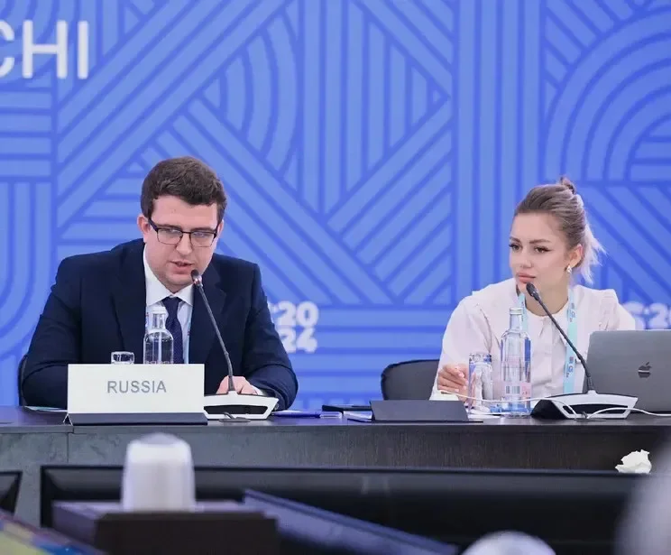 Свадьба века от Гуляева: сын дизайнера женился на красавице-гимнастке Свадьба века от Гуляева: сын дизайнера женился на красавице-гимнастке свадьба, Гуляев, гимнастка, дизайнер, светская жизнь