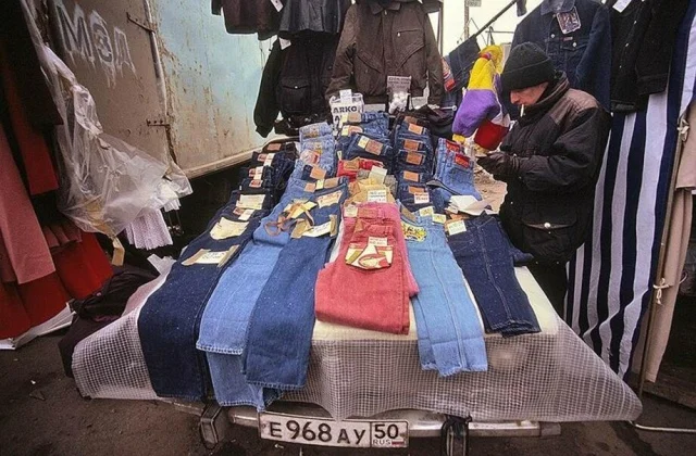 Эпоха 90-х в 22 живых кадрах Эпоха 90-х в 22 живых кадрах история, ностальгия, ретро, 90-е, подборка фото