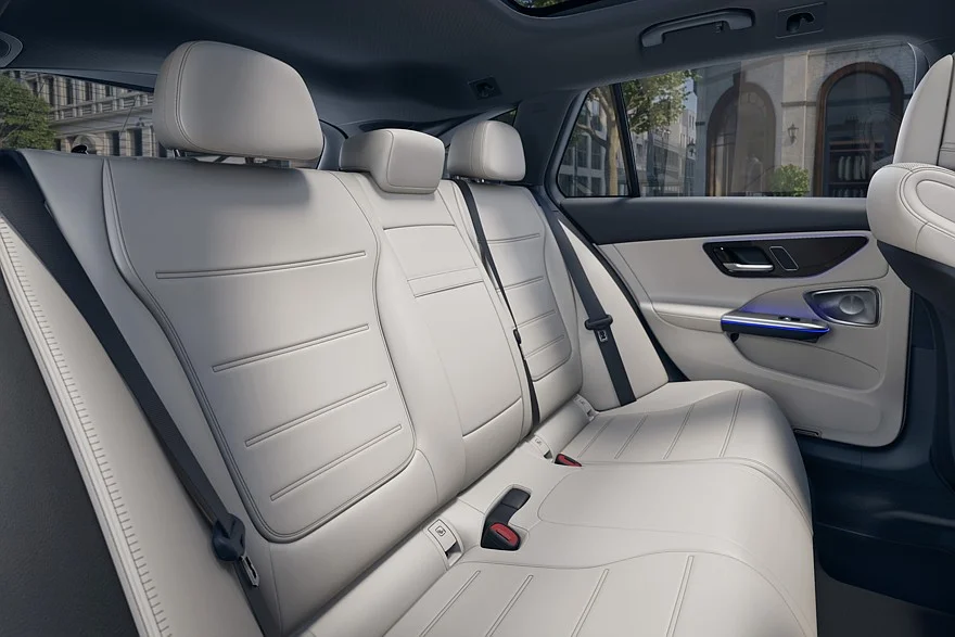 Обновленный C-Class: что изменилось и сколько стоит Обновленный C-Class: что изменилось и сколько стоит Mercedes-Benz, C-Class, рестайлинг, автомобили, новинки