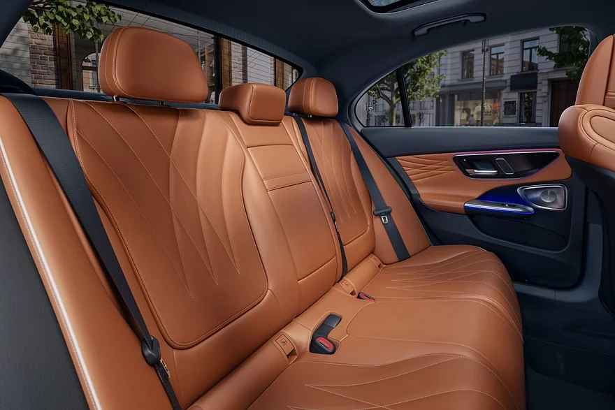Обновленный C-Class: что изменилось и сколько стоит Обновленный C-Class: что изменилось и сколько стоит Mercedes-Benz, C-Class, рестайлинг, автомобили, новинки