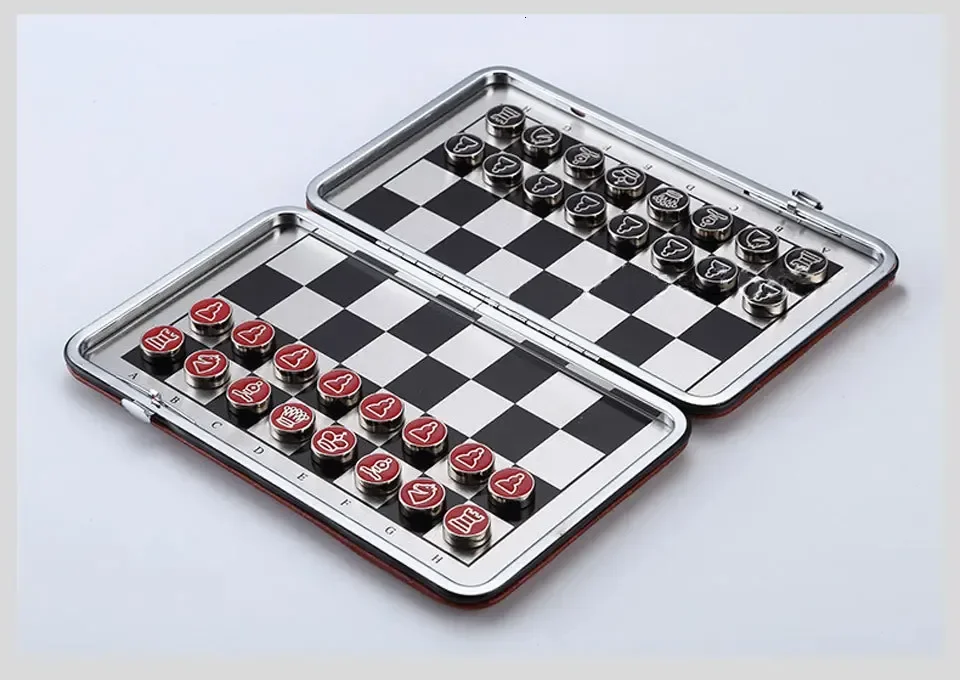 Игрушки на магнитах из эпохи СССР СССР, игрушки, настольные игры, ностальгия, магнитные игры, шахматы, морской бой