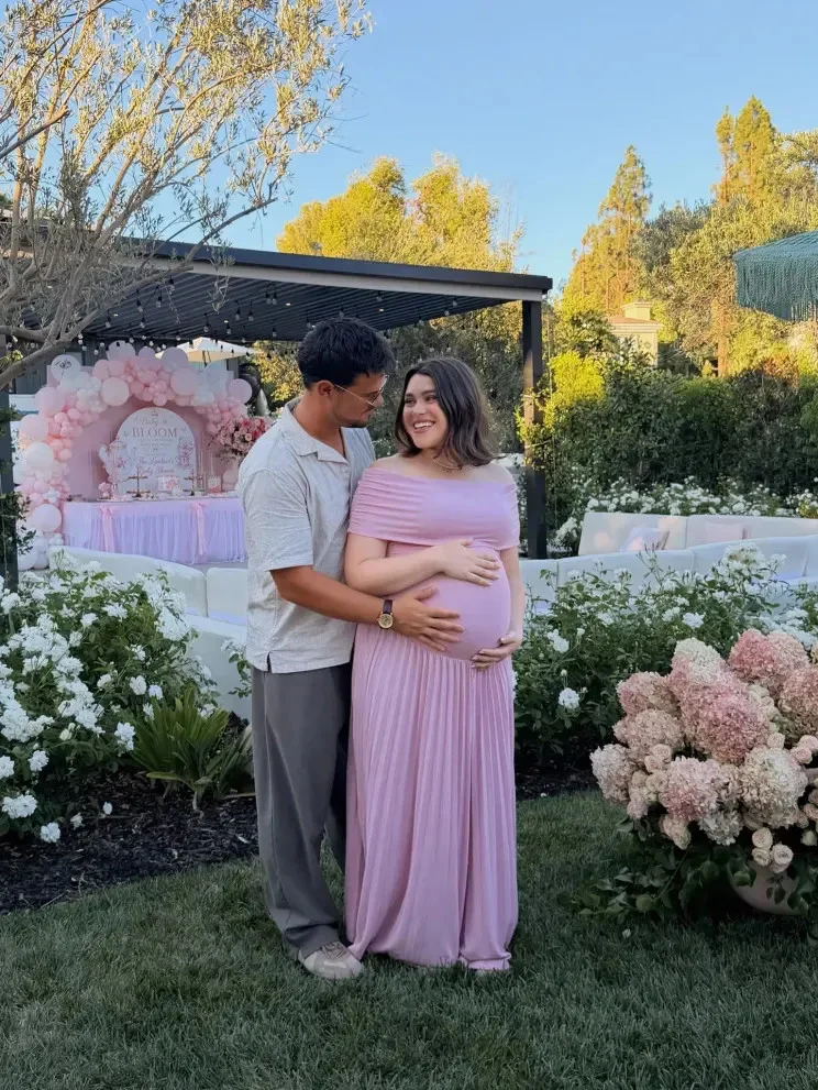 «Сумеречный» Джейкоб станет отцом: как прошел звездный baby shower «Сумеречный» Джейкоб станет отцом: как прошел звездный baby shower Тейлор Лотнер, Сумерки, Бэби шауэр, Знаменитости, Светская хроника