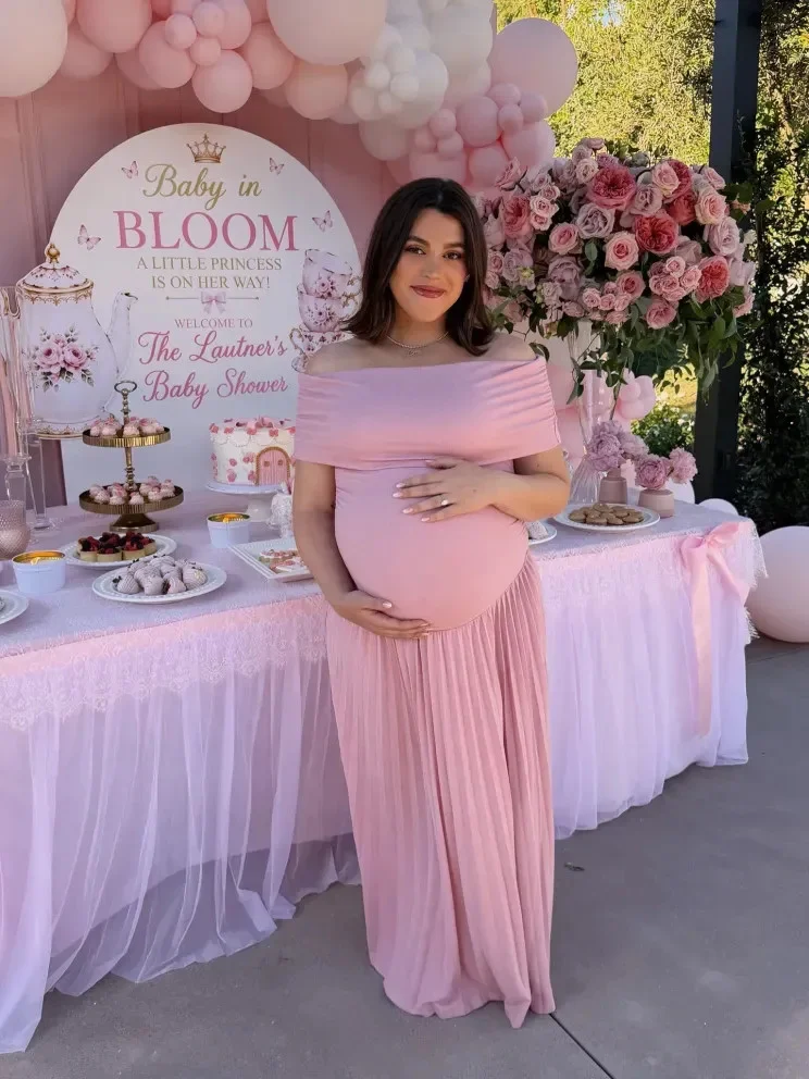 «Сумеречный» Джейкоб станет отцом: как прошел звездный baby shower «Сумеречный» Джейкоб станет отцом: как прошел звездный baby shower Тейлор Лотнер, Сумерки, Бэби шауэр, Знаменитости, Светская хроника