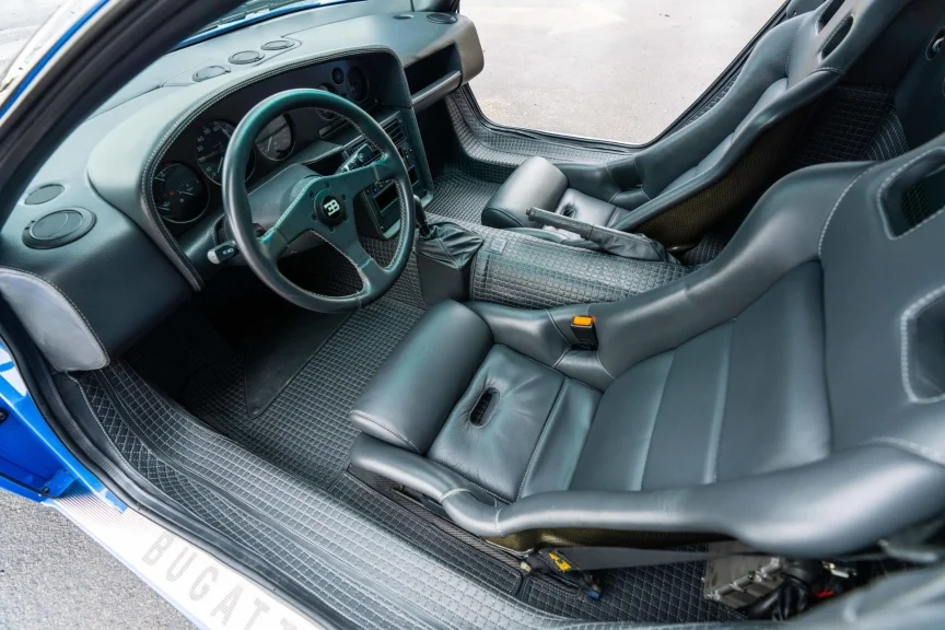 Найденный спустя 25 лет Bugatti EB110 SS уйдет с молотка Найденный спустя 25 лет Bugatti EB110 SS уйдет с молотка Bugatti, авто, аукцион, раритет, суперкар