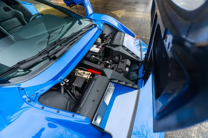 Найденный спустя 25 лет Bugatti EB110 SS уйдет с молотка Найденный спустя 25 лет Bugatti EB110 SS уйдет с молотка Bugatti, авто, аукцион, раритет, суперкар