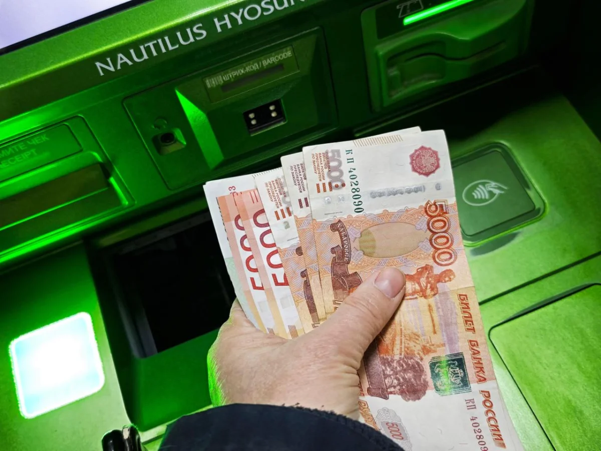 Цифры лгут: реальные зарплаты в России глазами народа