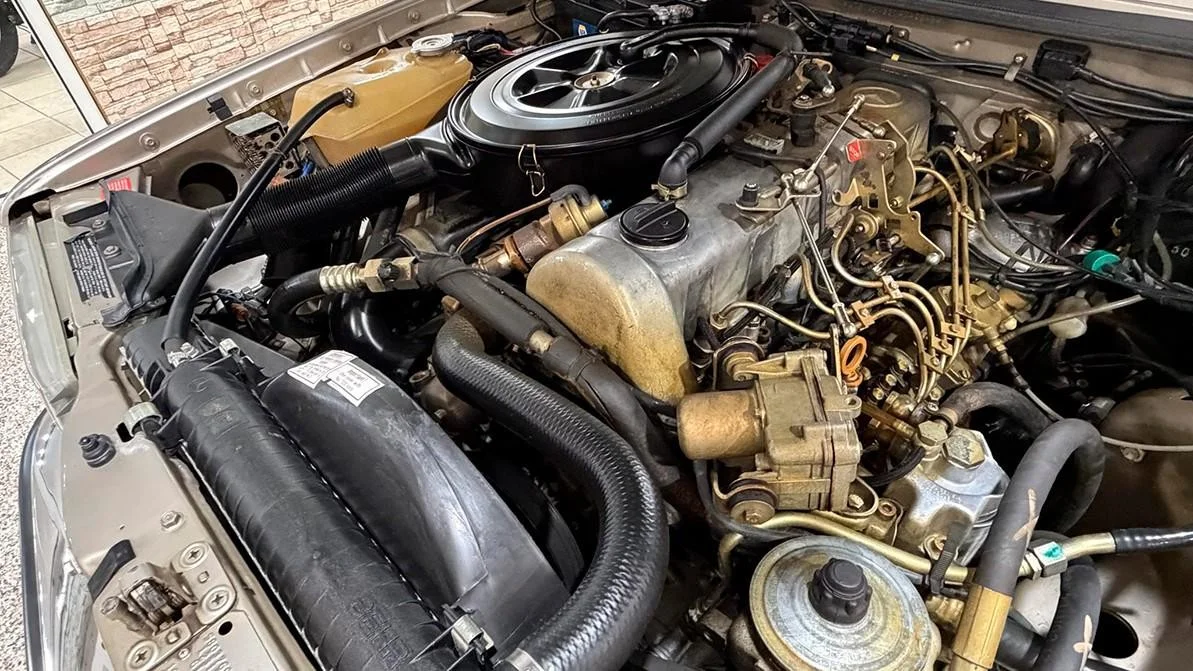 Идеальный Mercedes-Benz W123: пробег 29 000 км и шины 1985 года Mercedes-Benz, W123, ретро-авто, аукцион, капсула времени, дизель