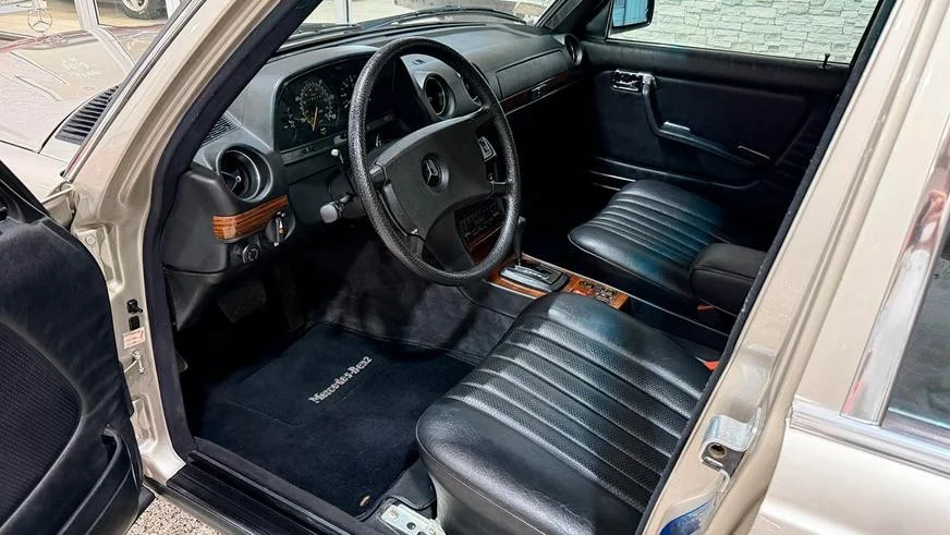 Идеальный Mercedes-Benz W123: пробег 29 000 км и шины 1985 года Mercedes-Benz, W123, ретро-авто, аукцион, капсула времени, дизель
