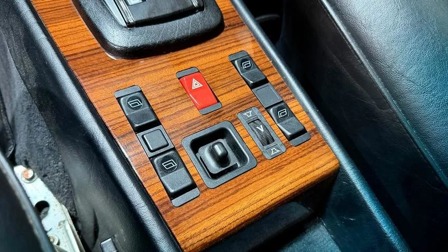 Идеальный Mercedes-Benz W123: пробег 29 000 км и шины 1985 года Mercedes-Benz, W123, ретро-авто, аукцион, капсула времени, дизель