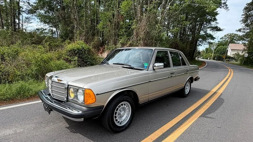 Идеальный Mercedes-Benz W123: пробег 29 000 км и шины 1985 года Mercedes-Benz, W123, ретро-авто, аукцион, капсула времени, дизель