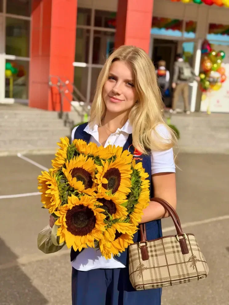 Звездный букет: как селебрити проводили детей в школу 1 сентября, звезды, дети, школа, знаменитости