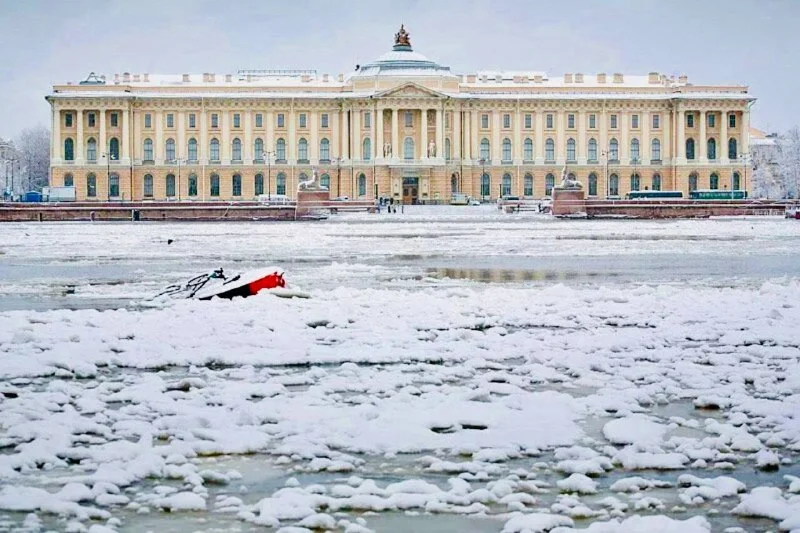 Невидимые сокровища: что скрывают фасады Петербурга Невидимые сокровища: что скрывают фасады Петербурга Петербург, архитектура, история, прогулки, детали, скульптура, зодчество