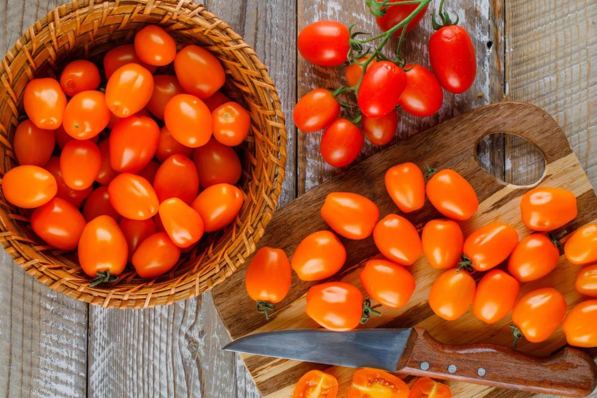 Максимально быстрый способ получить вкуснейшие вяленые томаты Максимально быстрый способ получить вкуснейшие вяленые томаты рецепты, заготовки, помидоры, духовка, кулинария