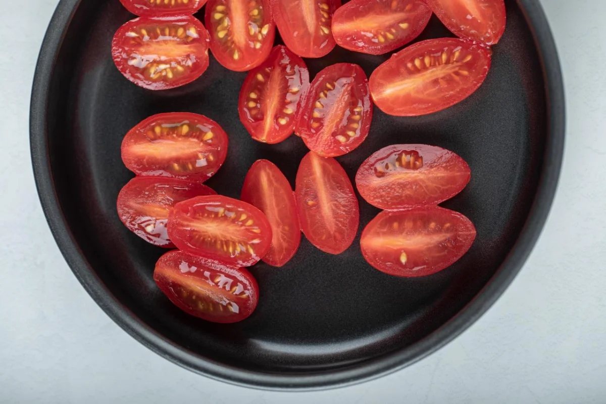 Максимально быстрый способ получить вкуснейшие вяленые томаты Максимально быстрый способ получить вкуснейшие вяленые томаты рецепты, заготовки, помидоры, духовка, кулинария