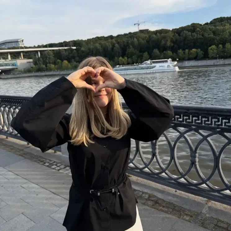«Глаз дёргается»: Подкаминская о Дне знаний и показала троих детей «Глаз дёргается»: Подкаминская о Дне знаний и показала троих детей Елена Подкаминская, знаменитости, дети звезд, семья, развод, День знаний, Кухня, актриса