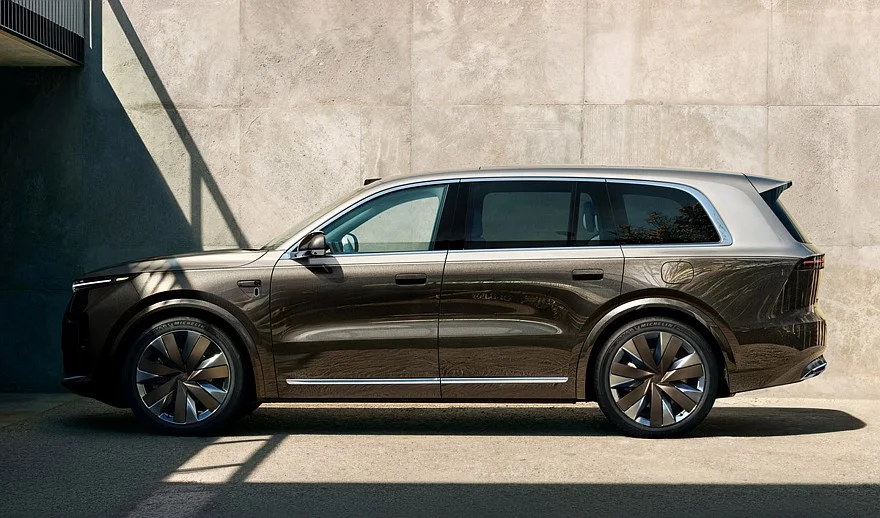 Кроссовер Li L9 Livis: старт продаж в РФ и полный список опций Li Auto, Li L9, Livis, электромобиль, гибрид, новинка, Россия