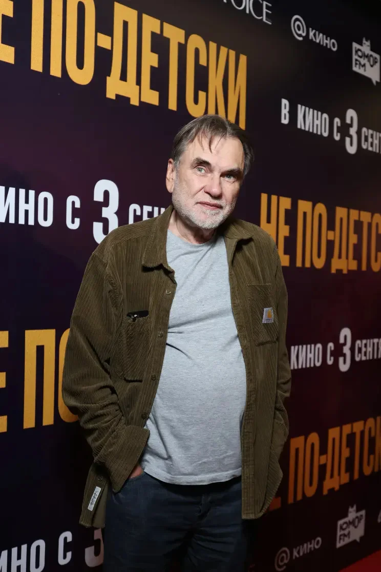 Звездный выход: Безруков и Матисон представили фильм Не по-детски Сергей Безруков, Анна Матисон, Не по-детски, премьера, кино, Мария Аронова, Алексей Учитель, светская хроника