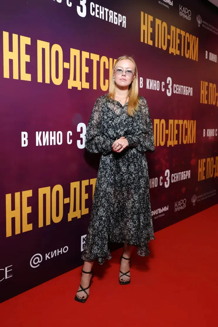 Звездный выход: Безруков и Матисон представили фильм Не по-детски Сергей Безруков, Анна Матисон, Не по-детски, премьера, кино, Мария Аронова, Алексей Учитель, светская хроника